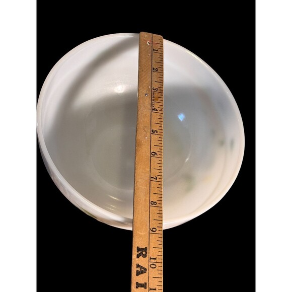 Vintage Fire King White Milk Glass Yellow Painted Green Yellow Set Of 2 Bowls - Picture 3 of 9